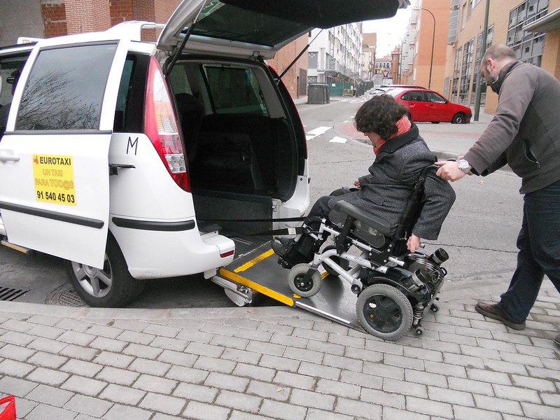 ADAPTAR UN COCHE PARA PERSONAS CON MOVILIDAD REDUCIDA