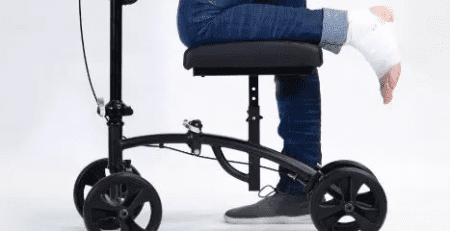 VENTAJAS DE UN ANDADOR DE RODILLA PARA UNA LESIÓN DE TOBILLO