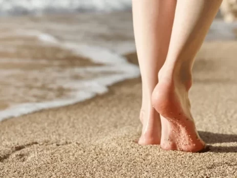 Andar descalzo ¿es lo mejor para mis pies