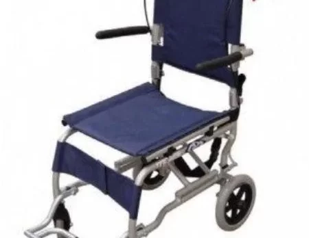La silla de ruedas más estrecha para casa 46 cm